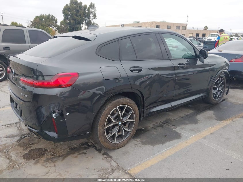 BMW X4 - zdjęcie 4