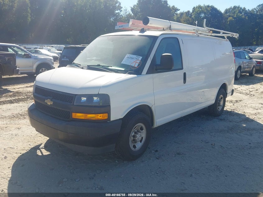 2019 Chevrolet Express 3500 Work Van, Normal Wear & Tear, IAAI, VIN 1GCZGGFG0K1237410 — photo 2