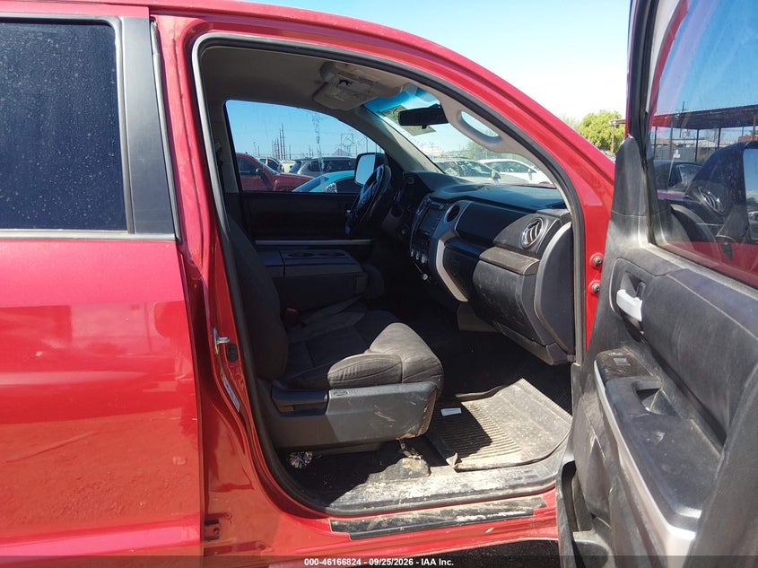 2017 TOYOTA TUNDRA auction photo 5