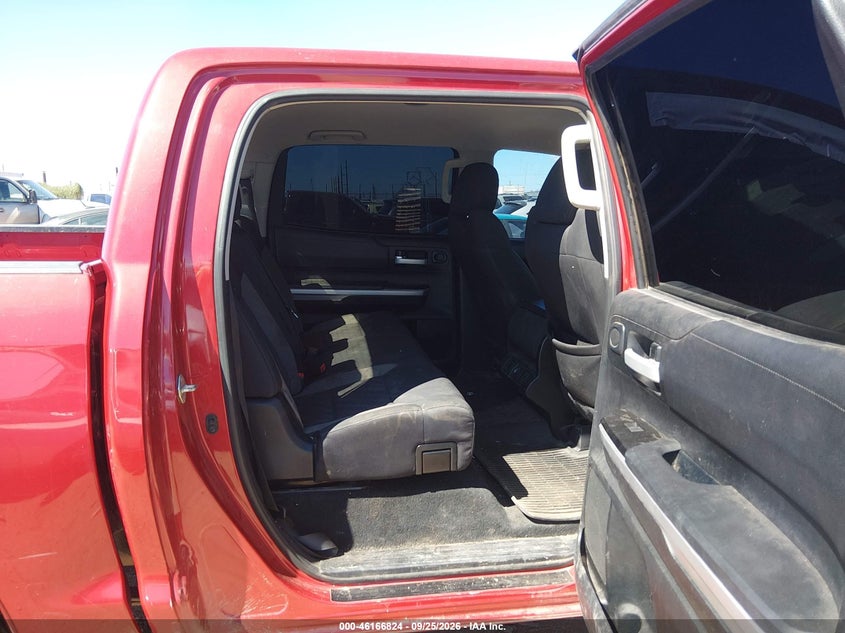 2017 TOYOTA TUNDRA auction photo 8