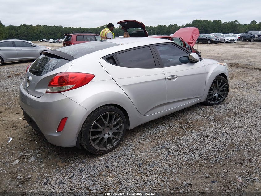 Vin: kmhtc6ad5eu182878, lot: 46666733, hyundai veloster base w/black 20144