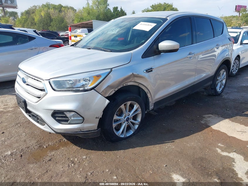 Vin: 1fmcu9gd5kub16901, lot: 46666736, ford escape se 20192