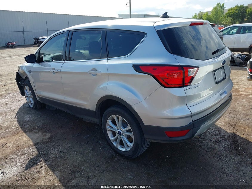 Vin: 1fmcu9gd5kub16901, lot: 46666736, ford escape se 20193