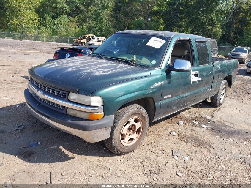 2001 Chevrolet Silverado, Вилучене, IAAI, VIN 2GCEC19V211235006 — фото 2