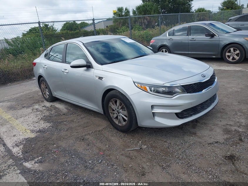 Vin: 5xxgt4l38hg134140, lot: 46667151, kia optima lx 2017 img_1