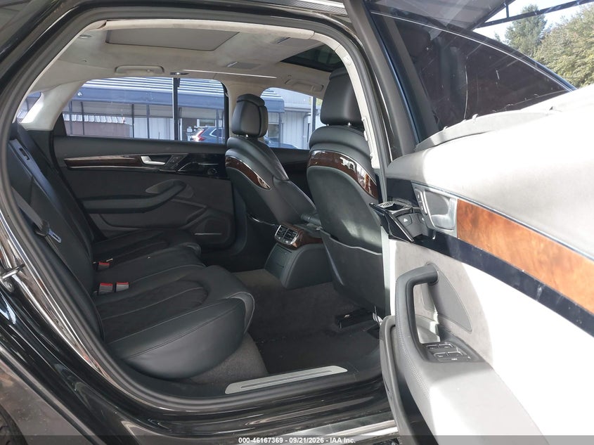 AUDI A8 L - zdjęcie 8