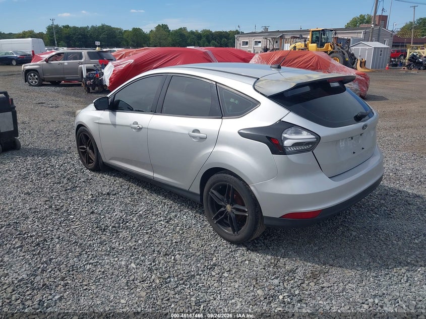 Vin: 1fadp3k21jl219262, lot: 46667308, ford focus se 20183