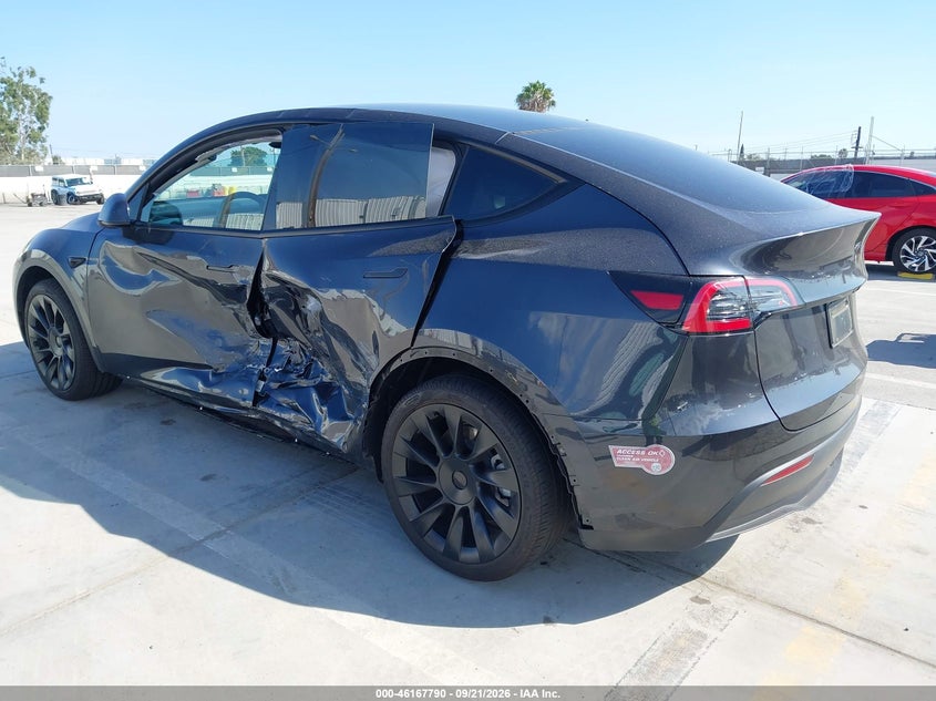 Vin: 7saygded6rf057726, lot: 46667632, tesla model y long range single motor rear-wheel drive/rwd 20243