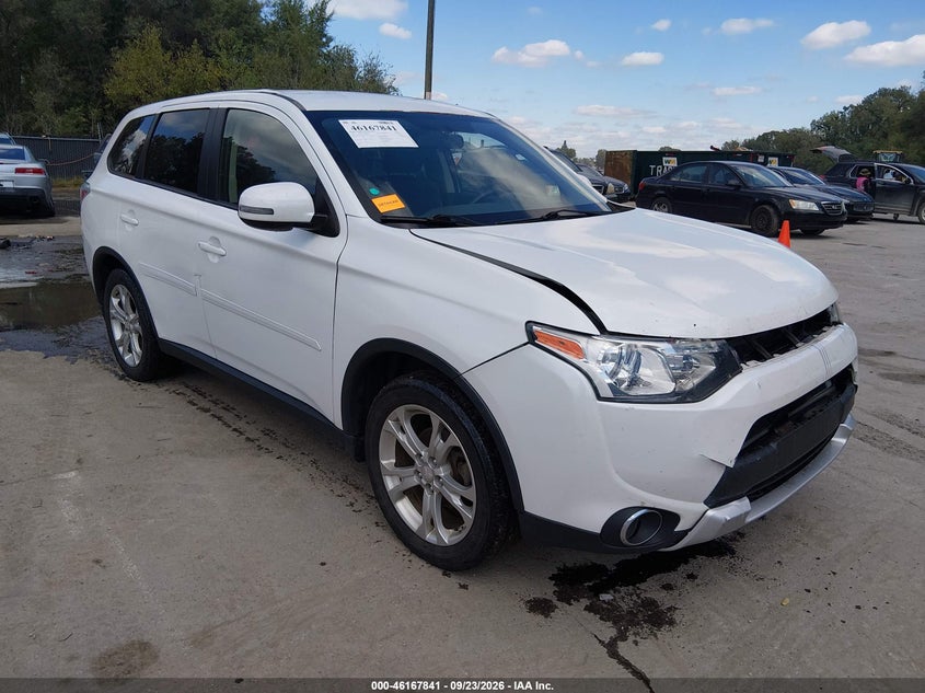 Vin: ja4az3a33fz010556, lot: 46667684, mitsubishi outlander se 2015 img_1