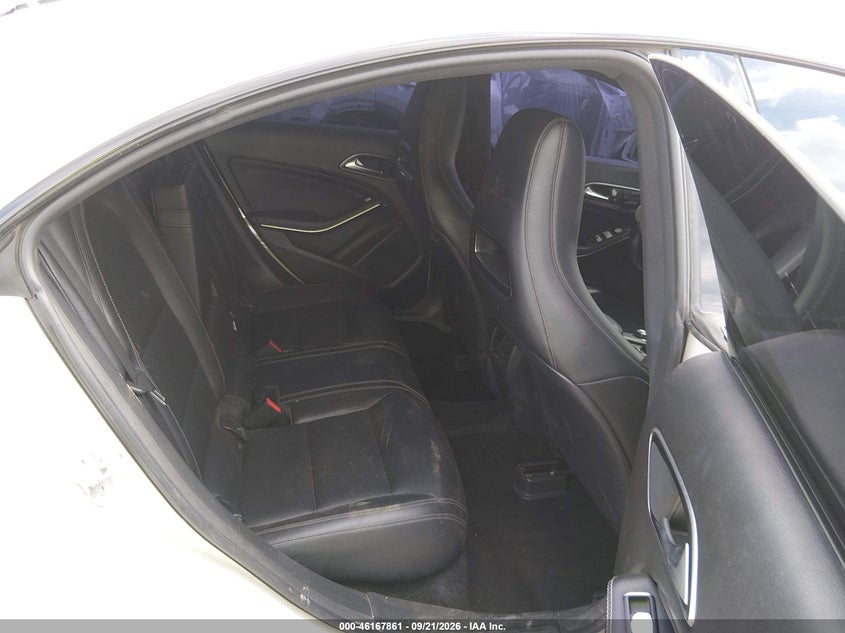 MERCEDES-BENZ CLA 250 2016 VIN WDDSJ4EB5GN305326