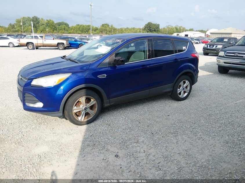 Vin: 1fmcu0gx5dud35513, lot: 46667800, ford escape se 20132