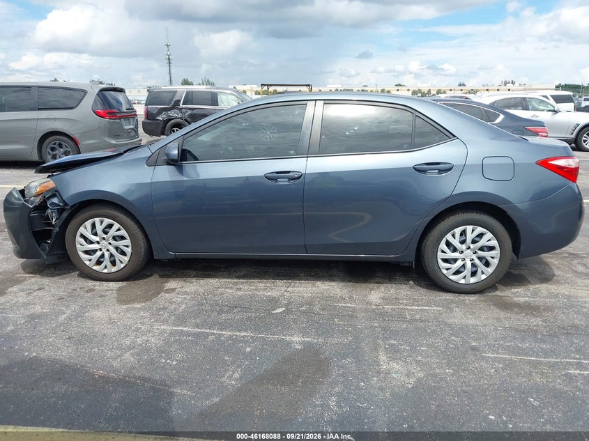 TOYOTA COROLLA - zdjęcie 14