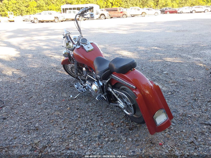 HARLEY-DAVIDSON FLSTCI 2005
