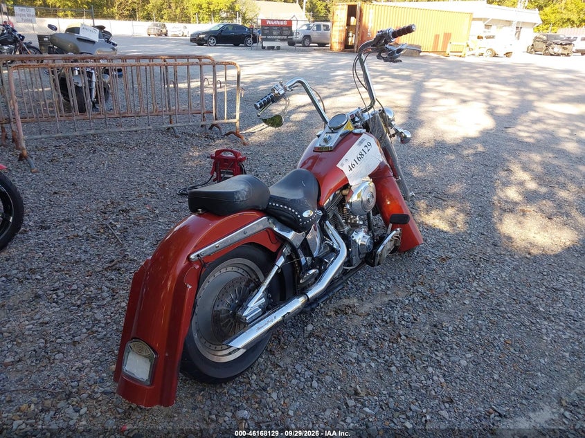 HARLEY-DAVIDSON FLSTCI 2005