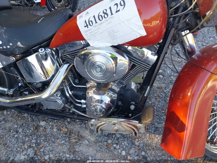 HARLEY-DAVIDSON FLSTCI 2005