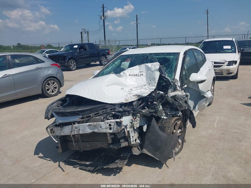 Vin: 3g1bc6sm3ks599404, lot: 46668071, chevrolet cruze ls 20192