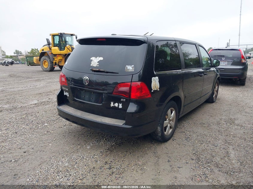 Vin: 2v4rw3d12ar360059, lot: 46668087, volkswagen routan se 20104