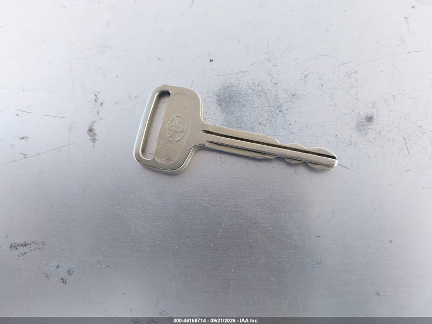 TOYOTA MATRIX 2003 VIN 2T1KR38E33C068397
