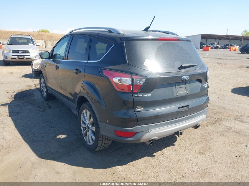 Vin: 1fmcu9j93jub13093, lot: 46668736, ford escape titanium 20183