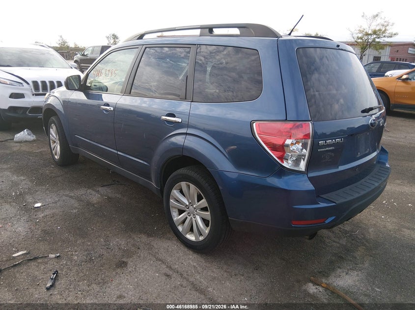 Vin: jf2shaec9dh424649, lot: 46668827, subaru forester 2.5x limited 20133