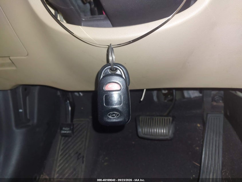 2011 HYUNDAI SONATA GLS · Фото 11