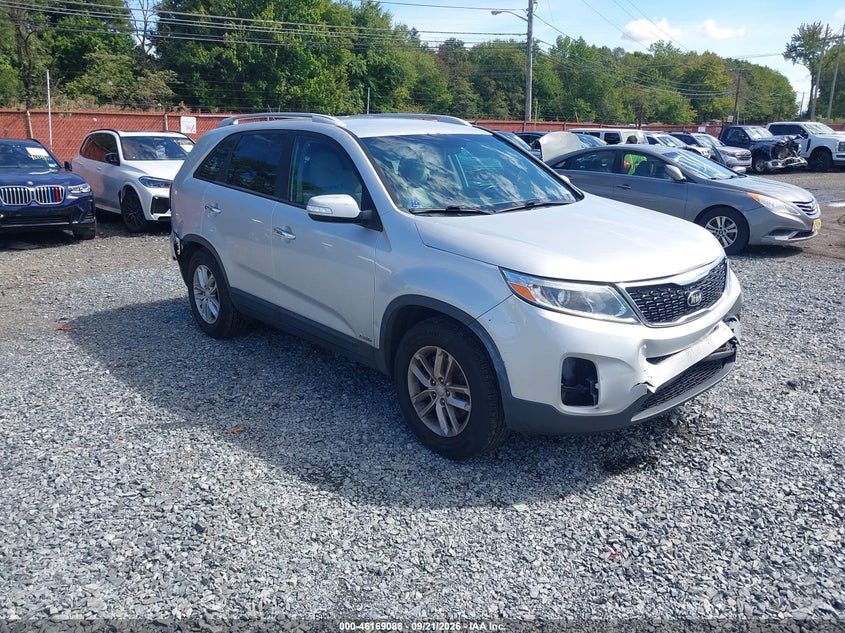 2015 KIA SORENTO LX