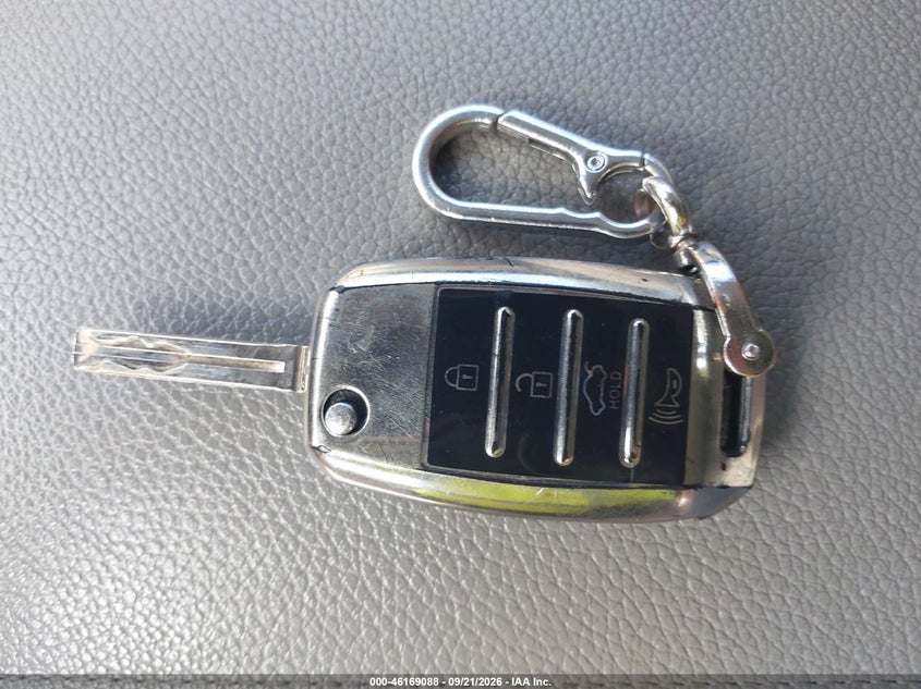 2015 KIA SORENTO LX · Фото 11