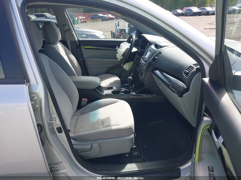 2015 KIA SORENTO LX · Фото 5