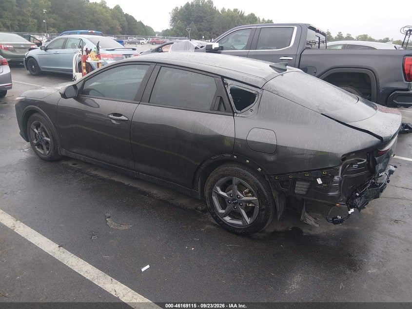 Vin: 3kpft4de5se119784, lot: 46668957, kia k4 lxs 20253