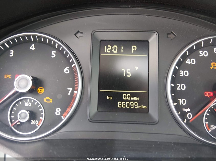 2010 VOLKSWAGEN JETTA auction photo 7