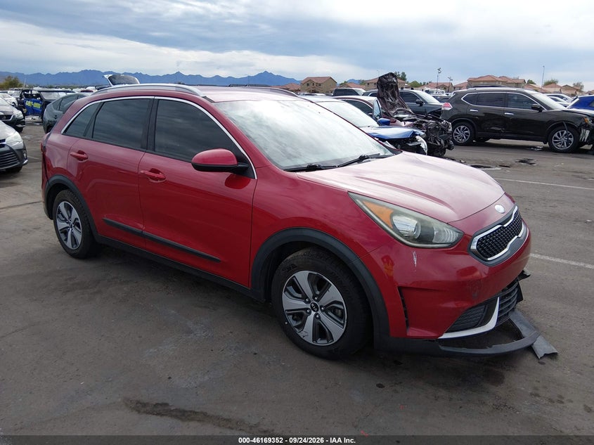 Vin: kndcb3lc7h5102943, lot: 46669193, kia niro lx 2017 img_1
