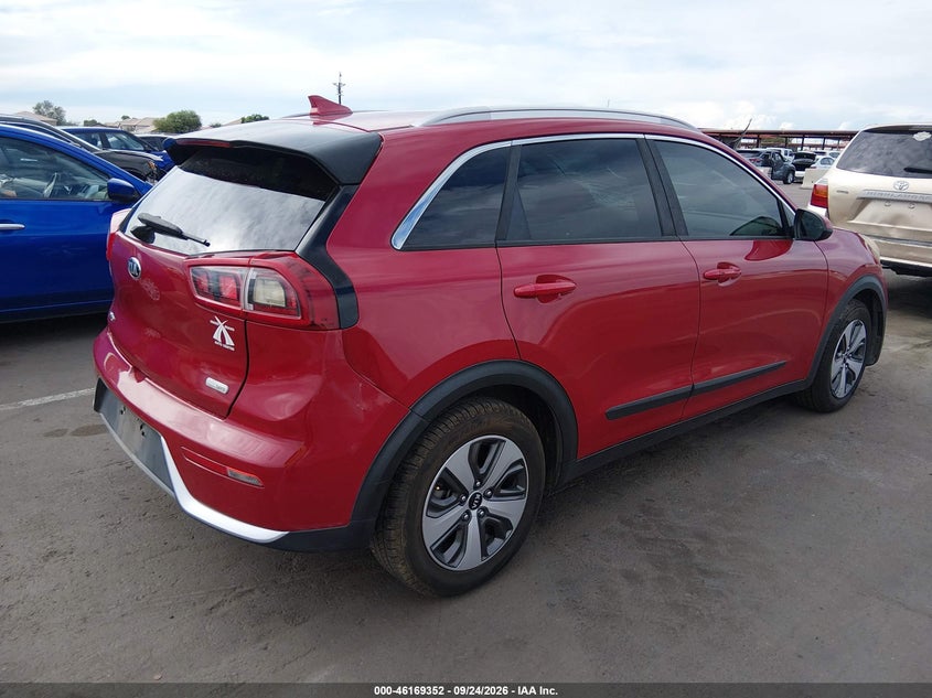 Vin: kndcb3lc7h5102943, lot: 46669193, kia niro lx 20174
