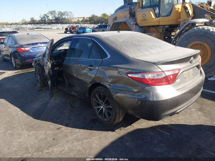 TOYOTA CAMRY - zdjęcie 3