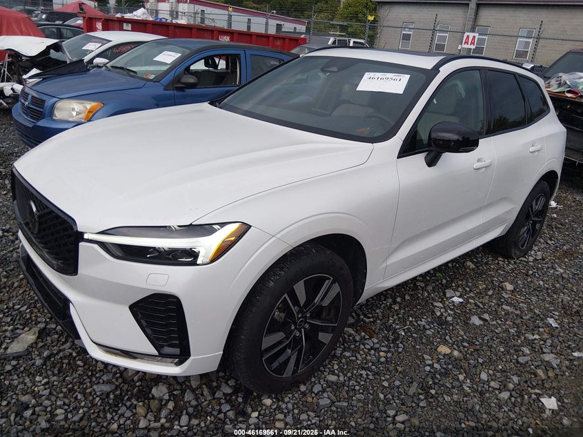 2026 Volvo Xc60 B5 Core, Rear, IAAI, VIN YV4M12RJ7T1292179 — photo 2