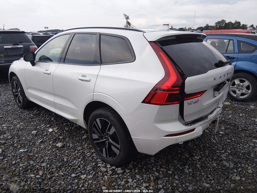 VOLVO XC60 - zdjęcie 3