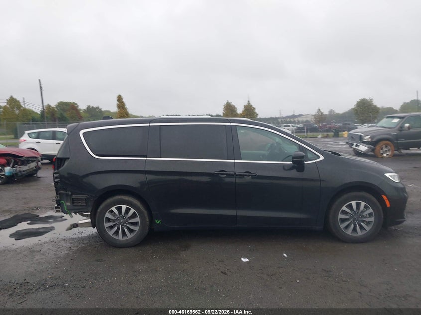 CHRYSLER PACIFICA HYBRID - zdjęcie 13