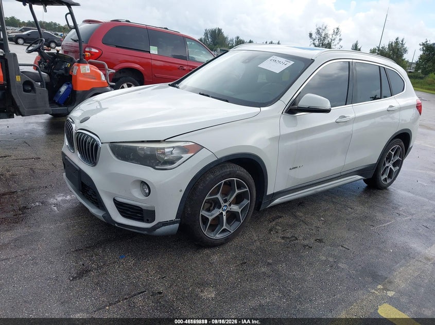 2018 BMW X1, Right Side, IAAI, VIN WBXHT3C31J5K25147 — photo 2