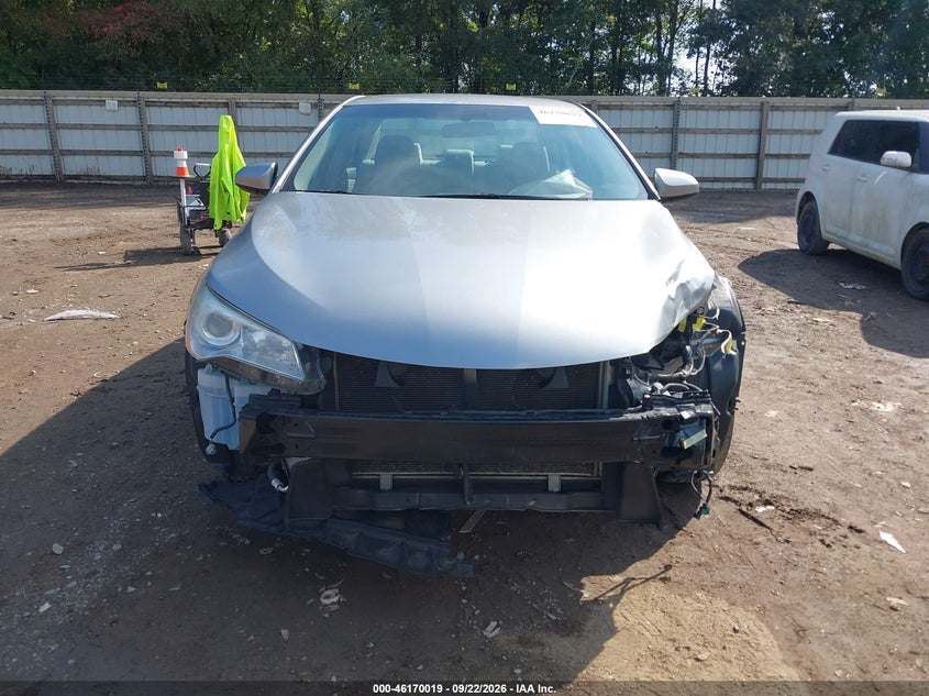 TOYOTA CAMRY - zdjęcie 6