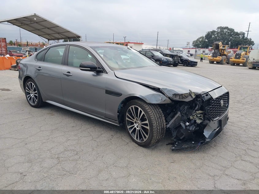 Vin: sajbl4gx5rcy95850, lot: 46669862, jaguar xf r-dynamic se p250 awd automatic 2024 img_1