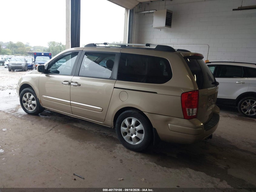 2007 HYUNDAI ENTOURAGE auction photo 3