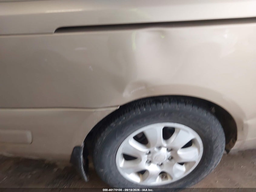 2007 HYUNDAI ENTOURAGE auction photo 6