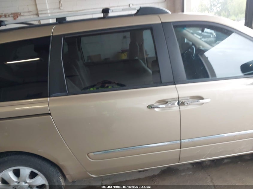 2007 HYUNDAI ENTOURAGE auction photo 8