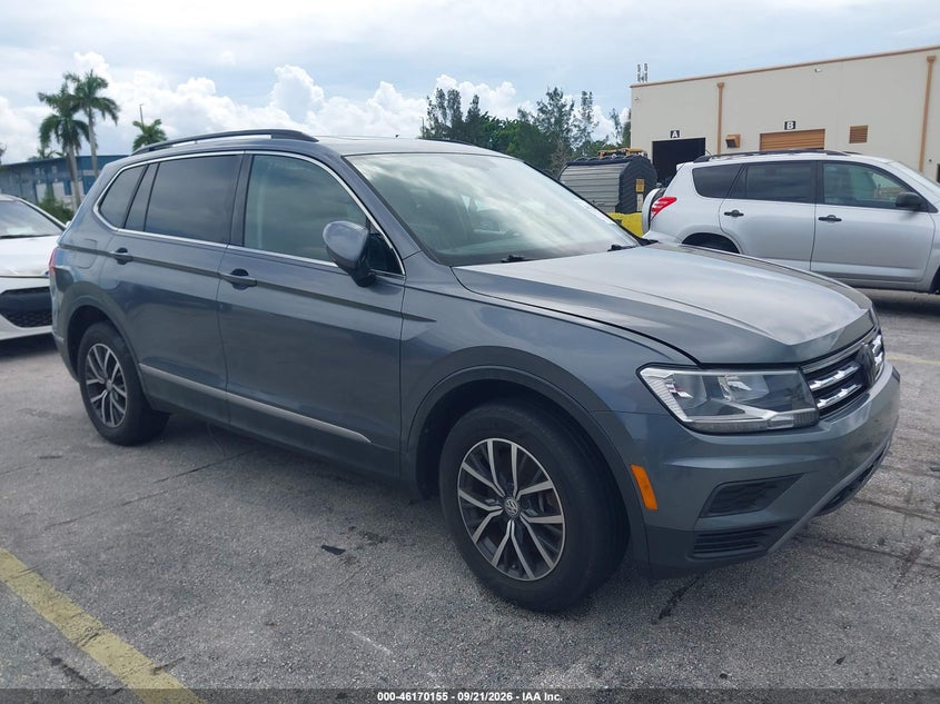Vin: 3vv3b7ax5lm042243, lot: 46669997, volkswagen tiguan 2.0t se/2.0t se r-line black/2.0t sel 2020 img_1