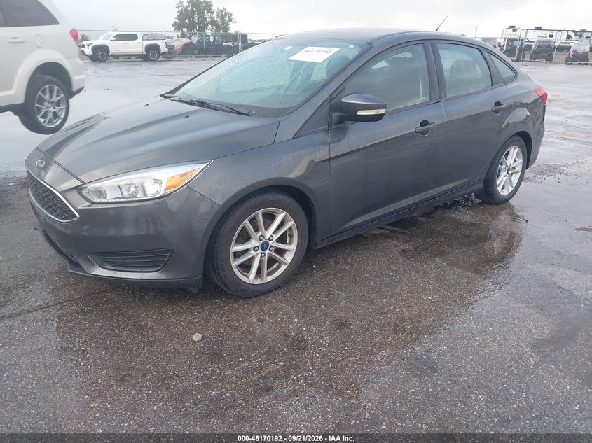 Vin: 1fadp3f2xfl255579, lot: 46670034, ford focus se 20152
