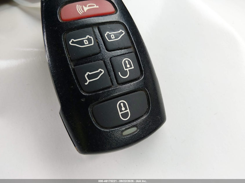 2011 KIA SEDONA EX · Фото 11