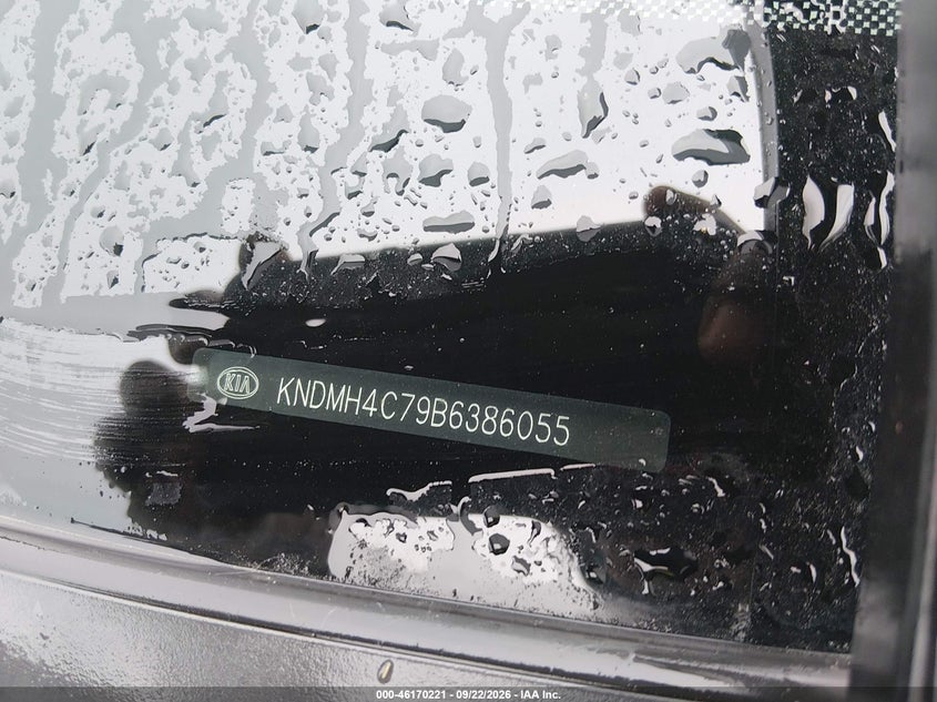 2011 KIA SEDONA EX · Фото 13