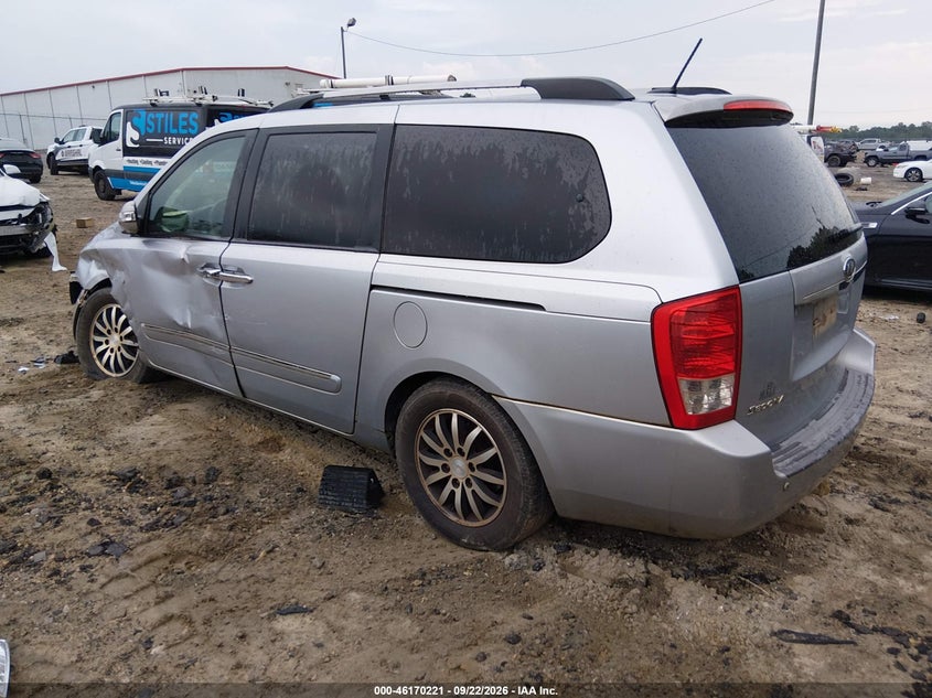 2011 KIA SEDONA EX · Фото 3