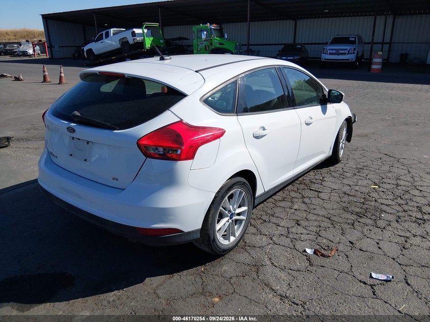 Vin: 1fadp3k22jl273458, lot: 46670096, ford focus se 20184