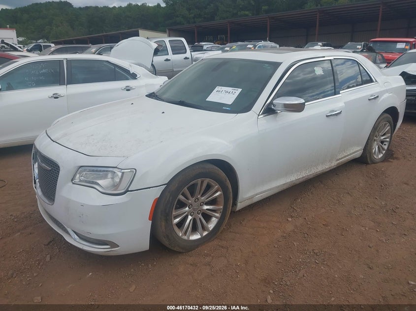 2015 CHRYSLER 300C auction photo 2