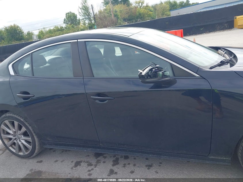 MAZDA MAZDA3 - zdjęcie 13